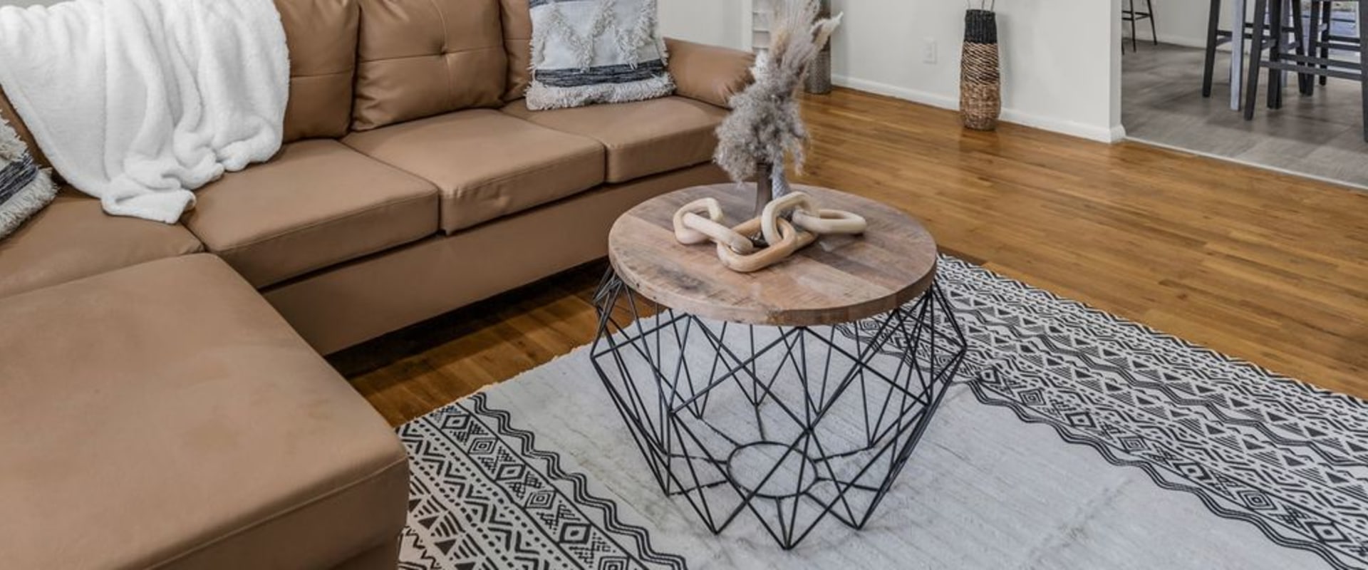 The Ultimate Guide to Home Staging in Sandy, UT: Elevate Your Space with Expert Carpet Care.